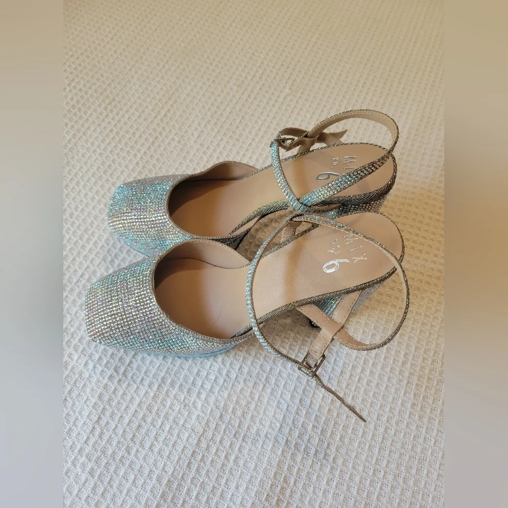 Elegant Glitter Block Heel Sandals